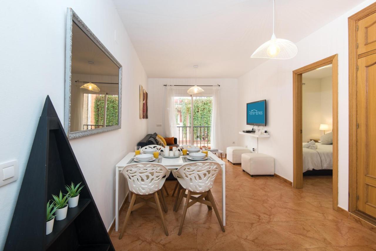 Rentandhomes Apartment *